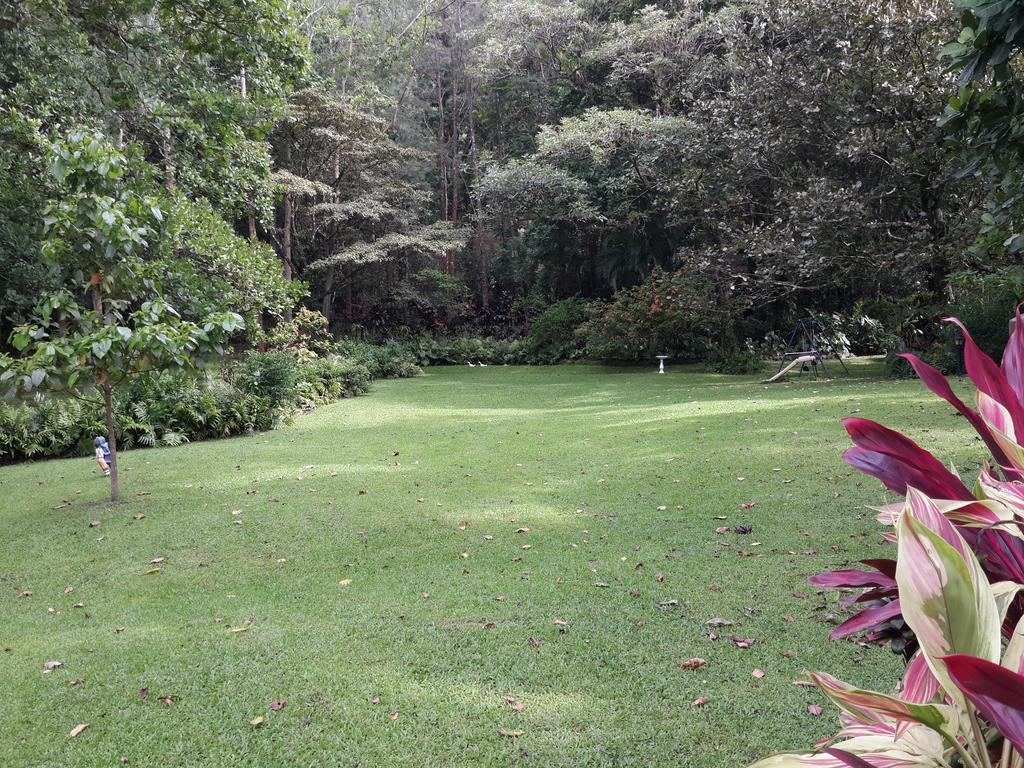 Park Eden Bed & Breakfast Los Llanitos Ngoại thất bức ảnh